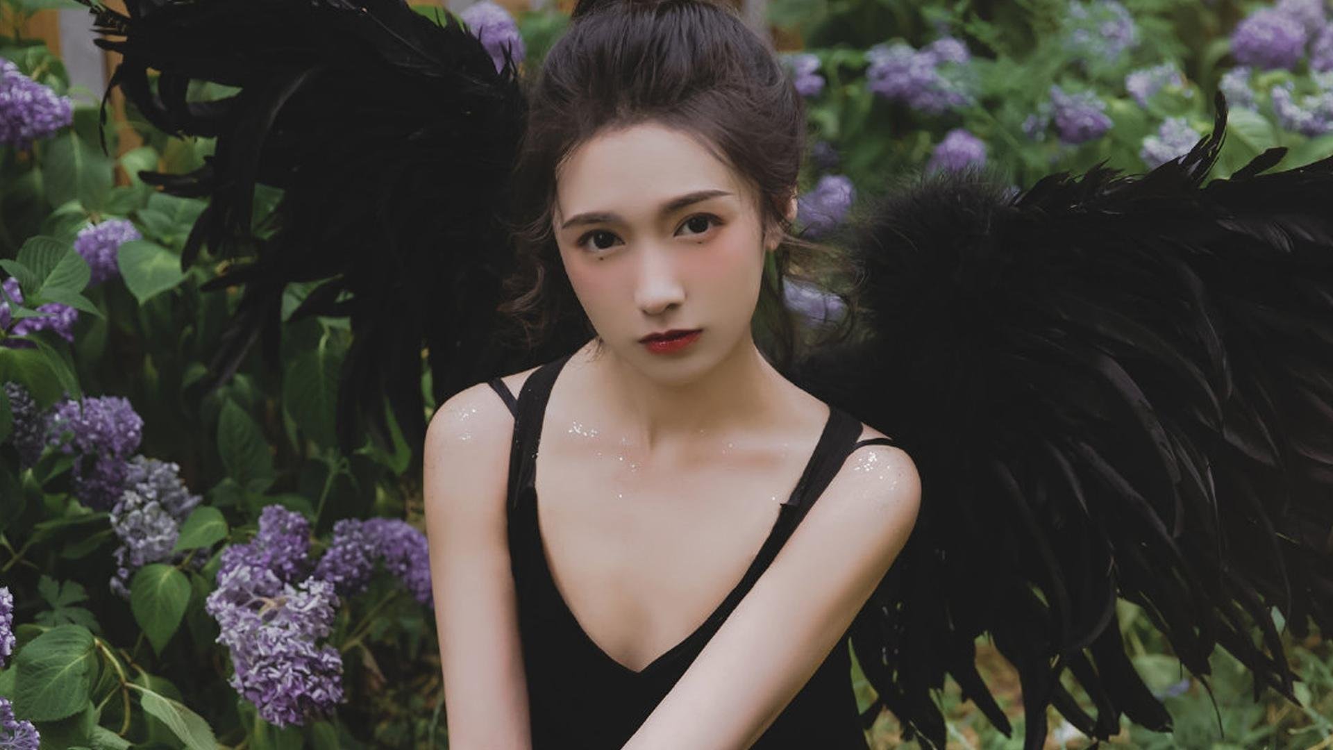 搏击赛事推广结合街头文化拓展观众群，搏击活动主题